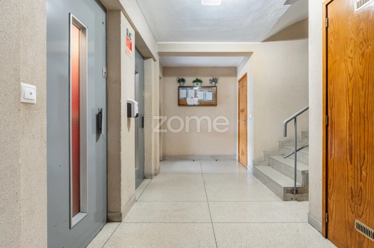 Apartamento T3 para Venda em Vila Nova de Famalicão e Calendário Foto 3