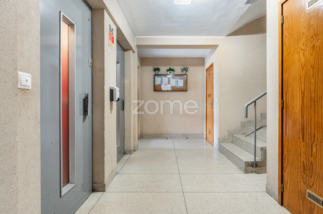 Apartamento T3 para Venda em Vila Nova de Famalicão e Calendário Foto 3