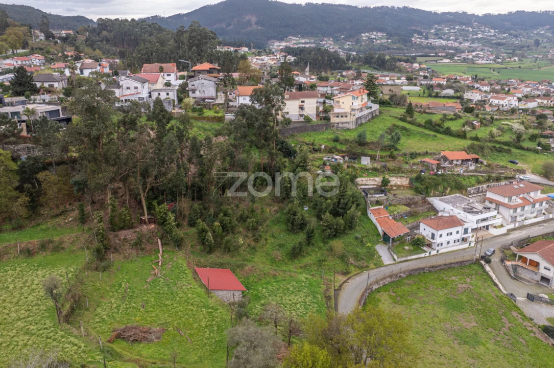 Terreno para Venda em Esporões Foto 3