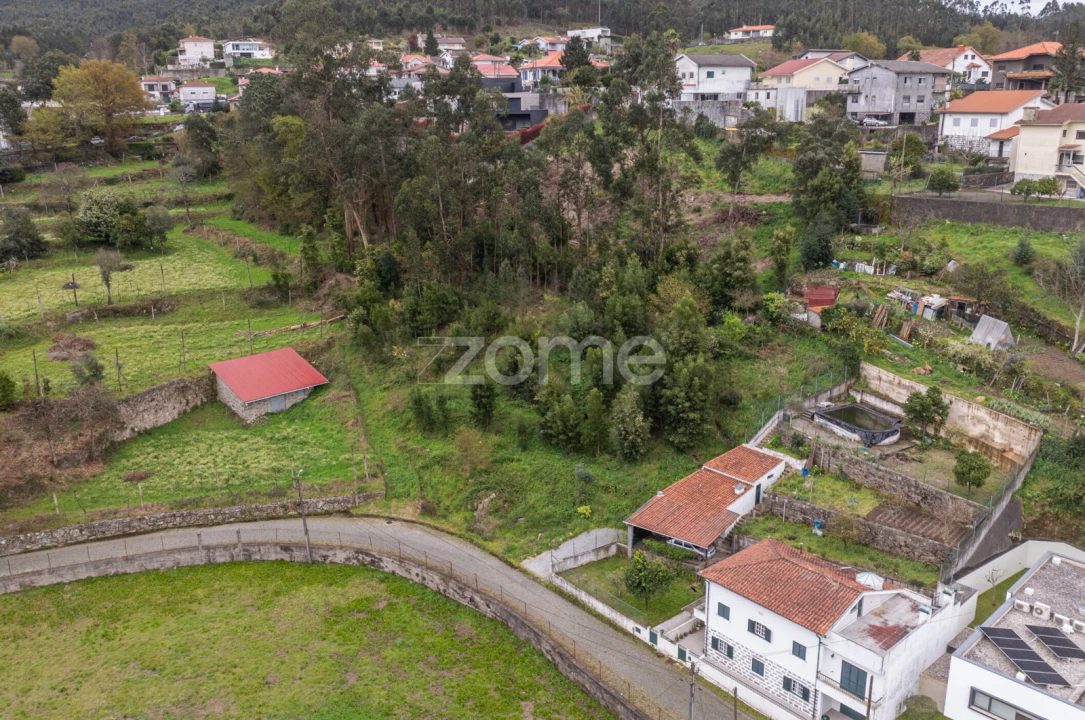 Terreno para Venda em Esporões Foto 4