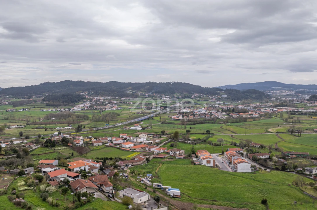 Terreno para Venda em Esporões Foto 12