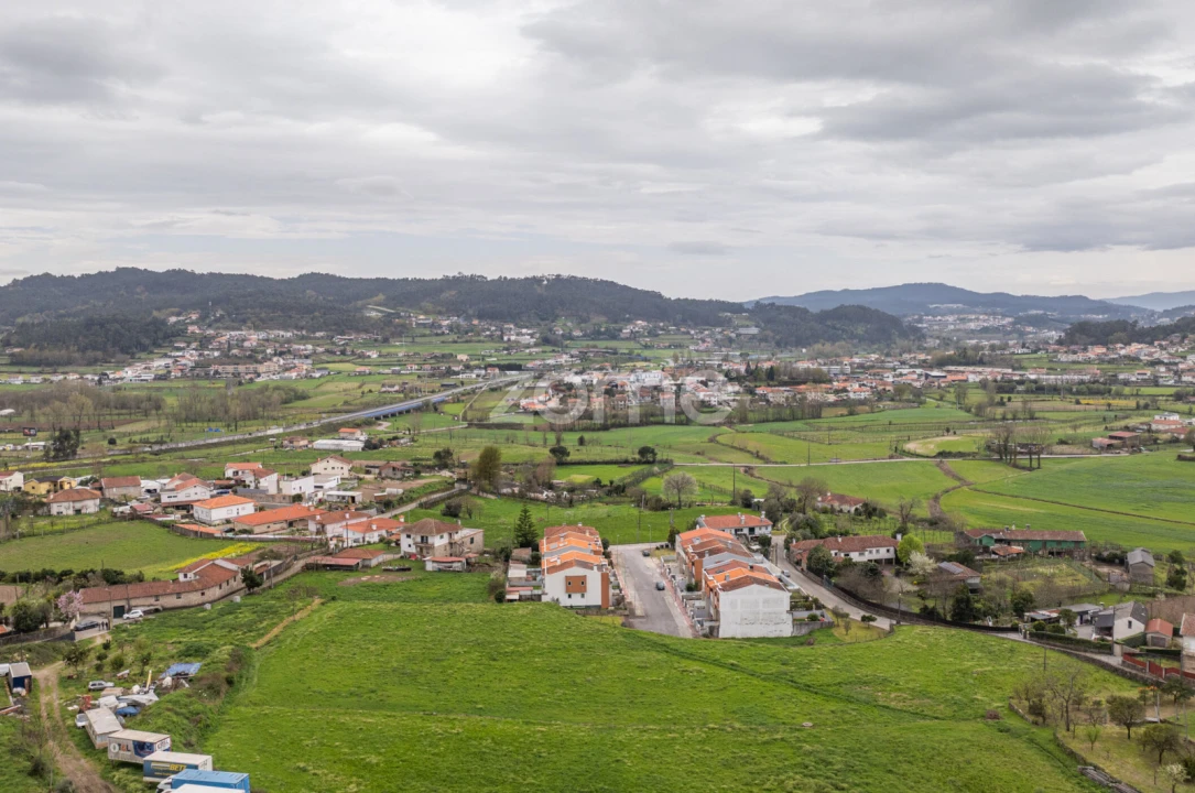 Terreno para Venda em Esporões Foto 14
