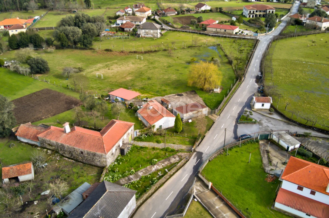 Moradia T3 para Venda em Associação de Freguesias do Vale do Neiva Foto 3