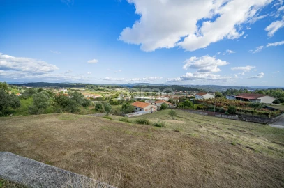 Terreno para Arrendamento em Sequeade e Bastuço (São João e Santo Estêvão)