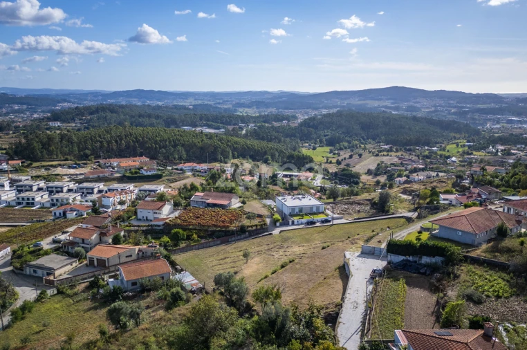 Terreno para Arrendamento em Sequeade e Bastuço (São João e Santo Estêvão) Foto 3