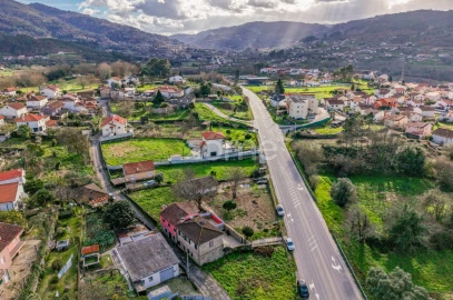 Moradia T3 para Venda em Ponte da Barca, V.N. Muía, Paço Vedro Magalhães
