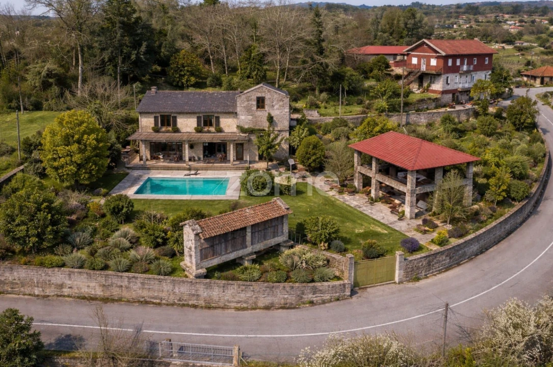 Quinta T4 para Venda em Agrela e Serafão Foto 1