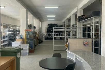 Negócio para Venda em Sé, Santa Maria e Meixedo