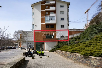 Negócio para Venda em Sé, Santa Maria e Meixedo
