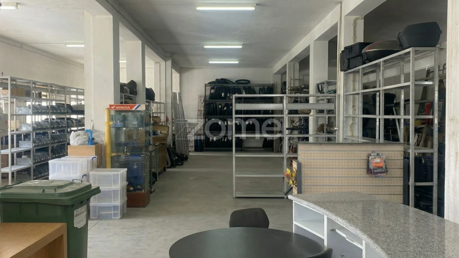 Negócio para Venda em Sé, Santa Maria e Meixedo
