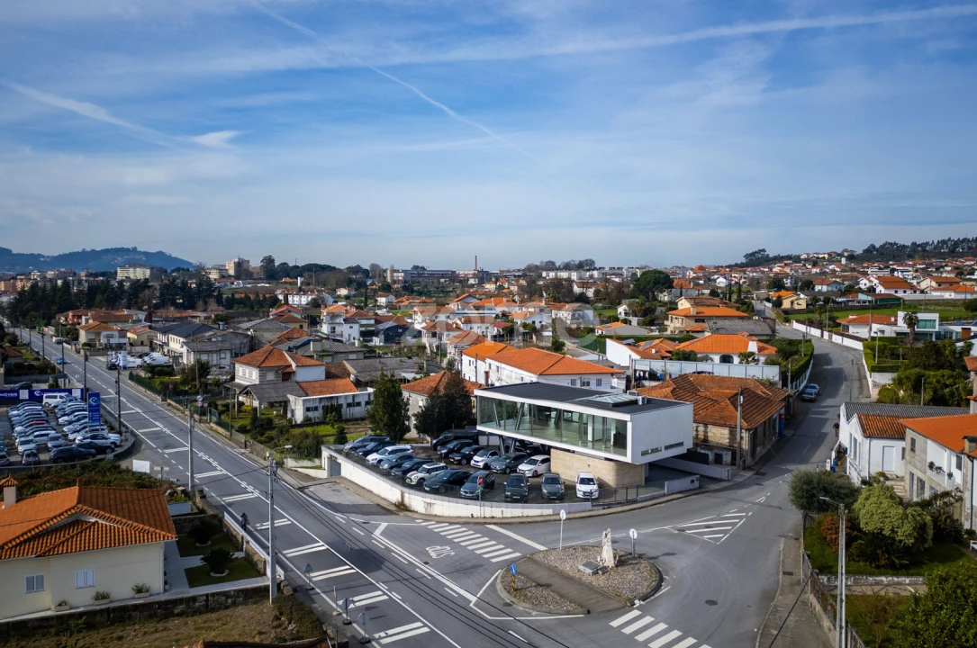 Terreno Comércio / Armazém para Venda em Lordelo Foto 5