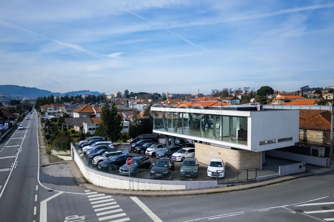 Terreno Comércio / Armazém para Venda em Lordelo Foto 7