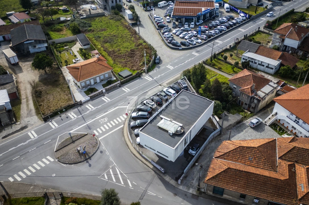 Terreno Comércio / Armazém para Venda em Lordelo Foto 55