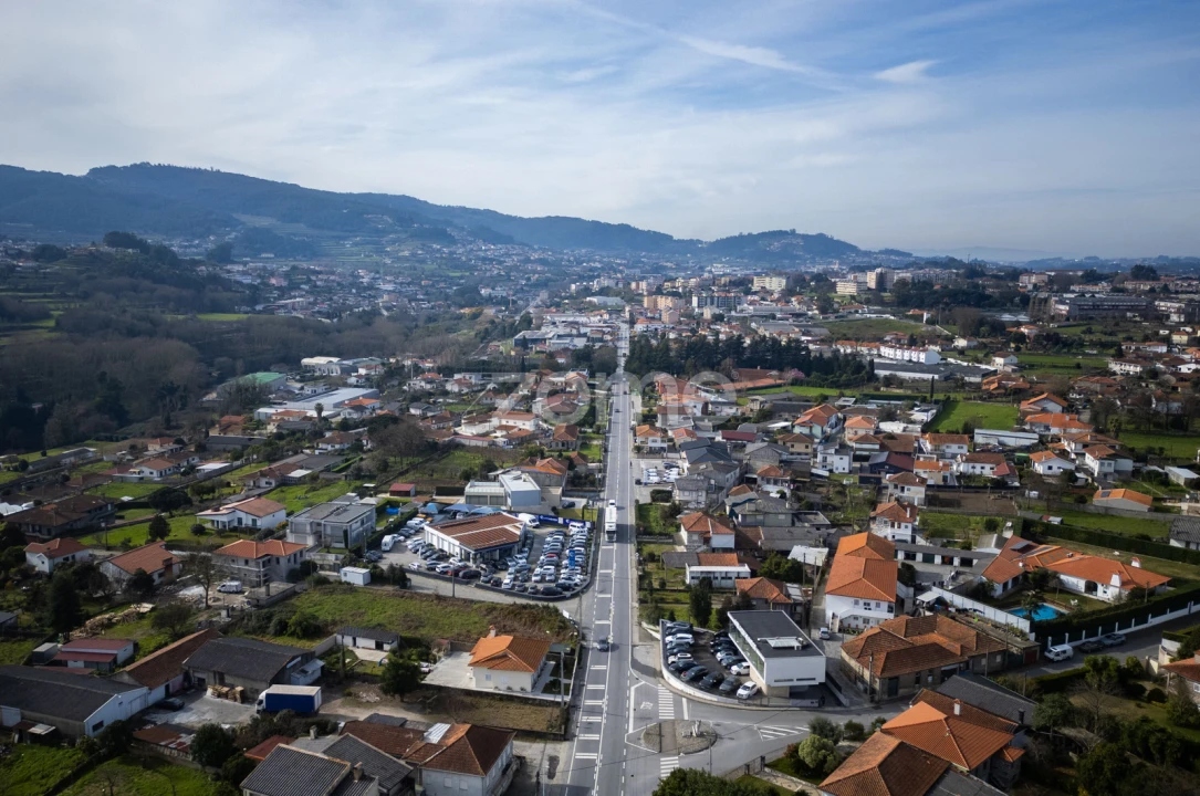 Terreno Comércio / Armazém para Venda em Lordelo Foto 58