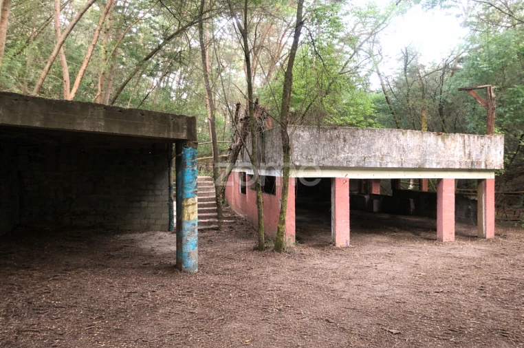 Moradia T4 para Venda em Sobreposta Foto 6