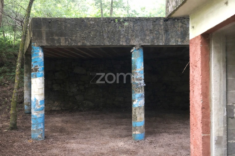 Moradia T4 para Venda em Sobreposta Foto 7