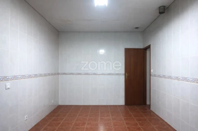 Moradia T10 para Venda em Braga (Maximinos, Sé e Cividade)