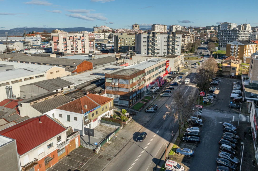 Moradia T10 para Venda em Braga (Maximinos, Sé e Cividade) Foto 4