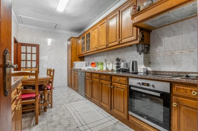 Moradia T4 para Venda em Braga (Maximinos, Sé e Cividade)