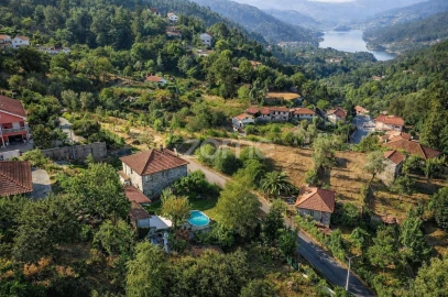 Moradia T4 para Venda em Vilar da Veiga
