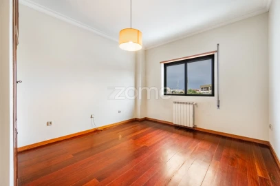 Moradia T4 para Venda em Ferreiros e Gondizalves