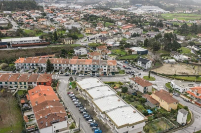 Moradia T4 para Venda em Ferreiros e Gondizalves
