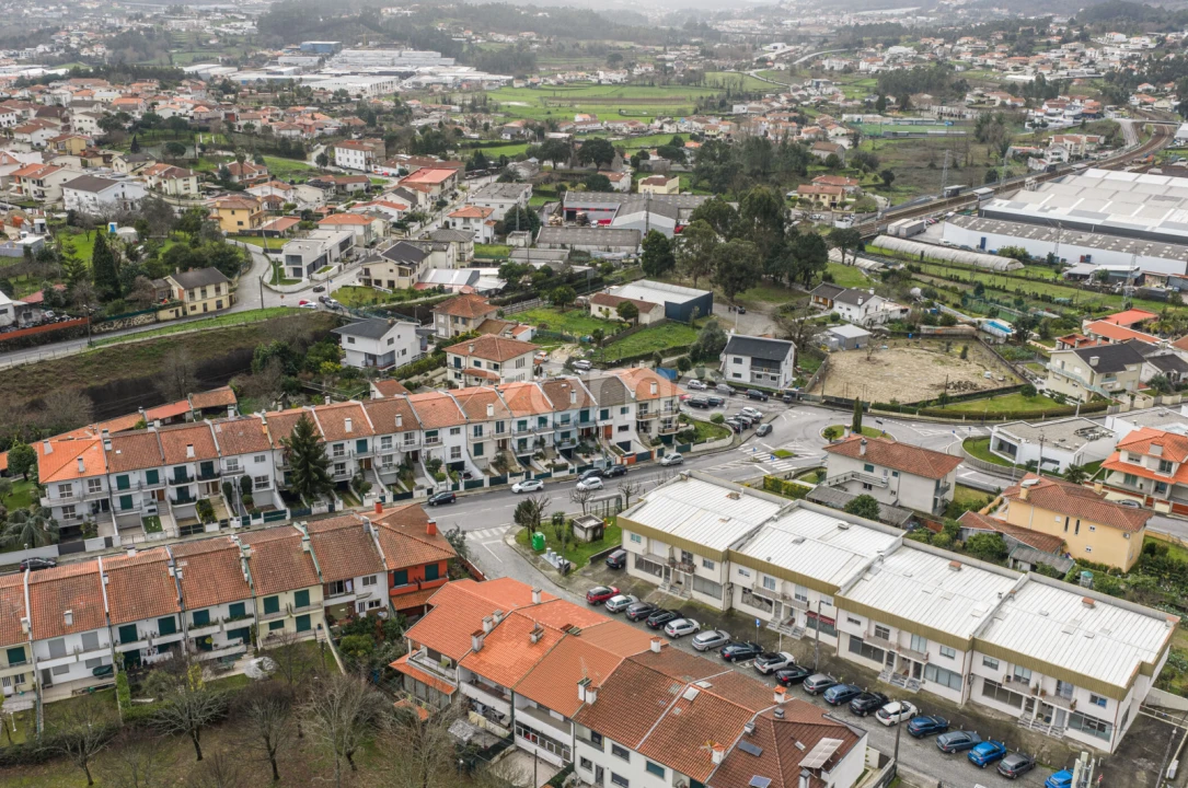 Moradia T4 para Venda em Ferreiros e Gondizalves Foto 38