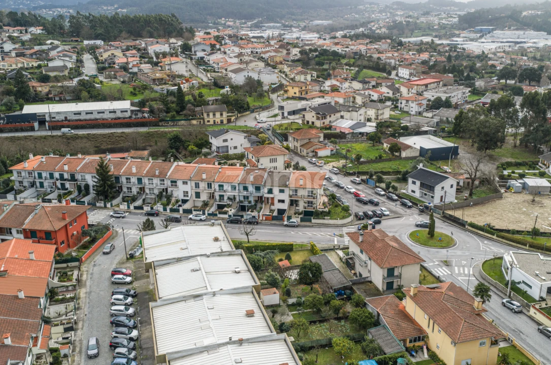 Moradia T4 para Venda em Ferreiros e Gondizalves Foto 40