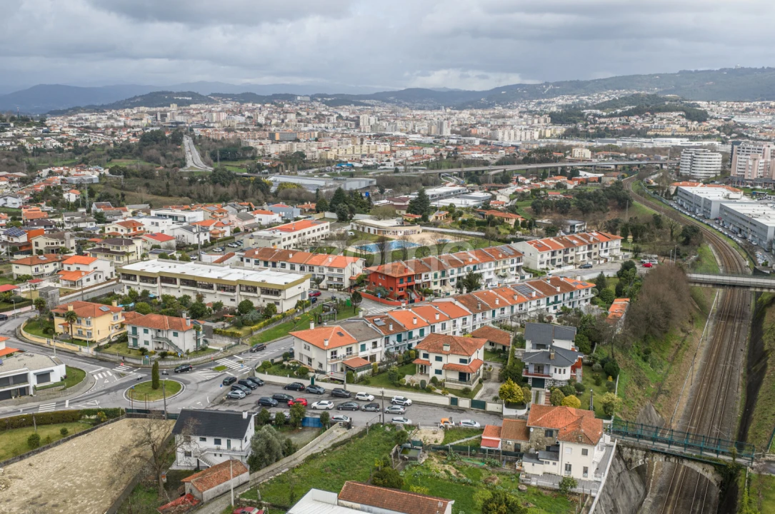 Moradia T4 para Venda em Ferreiros e Gondizalves Foto 45