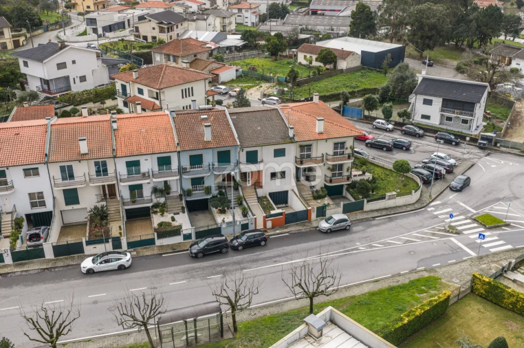 Moradia T4 para Venda em Ferreiros e Gondizalves Foto 42
