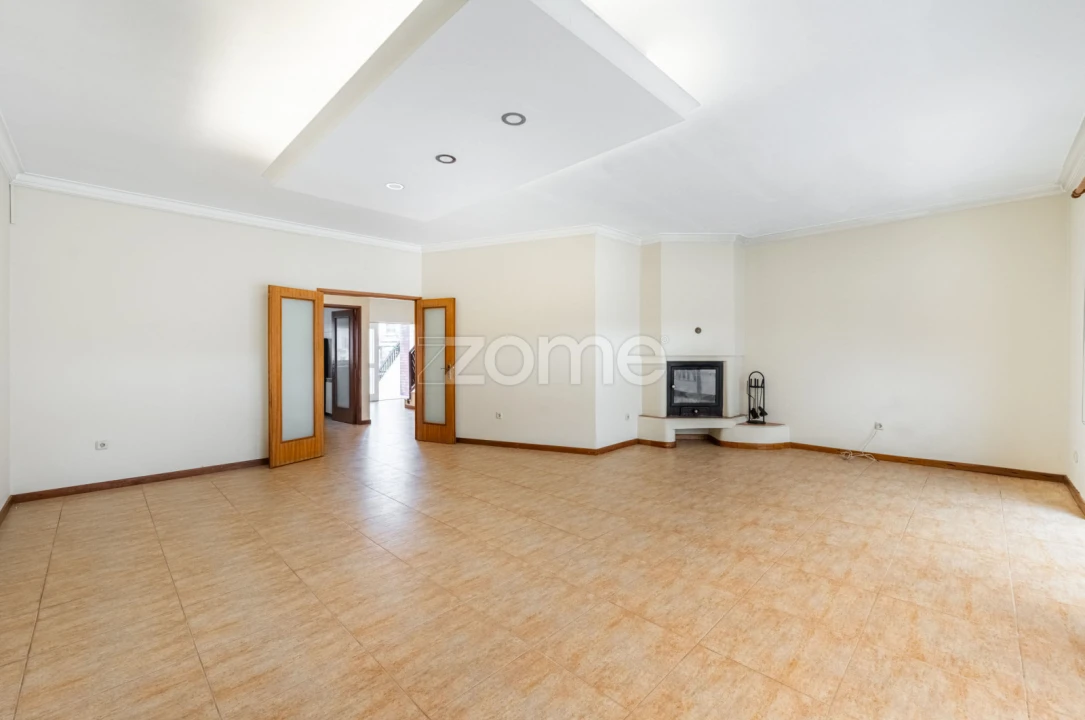 Moradia T4 para Venda em Ferreiros e Gondizalves Foto 4