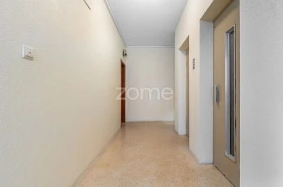Apartamento T2 para Venda em Póvoa de Varzim, Beiriz e Argivai