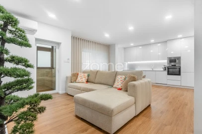 Apartamento T2 para Venda em Póvoa de Varzim, Beiriz e Argivai