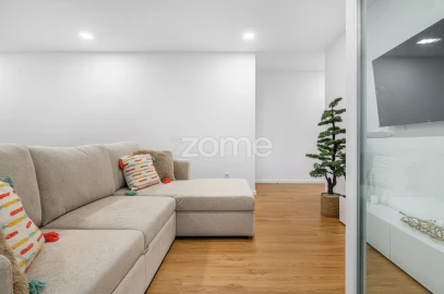 Apartamento T2 para Venda em Póvoa de Varzim, Beiriz e Argivai