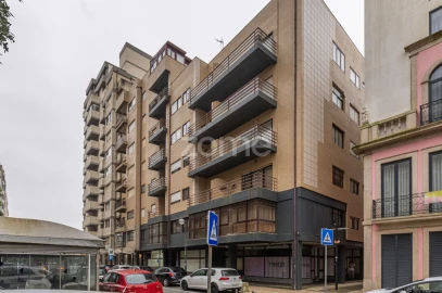 Apartamento T2 para Venda em Póvoa de Varzim, Beiriz e Argivai