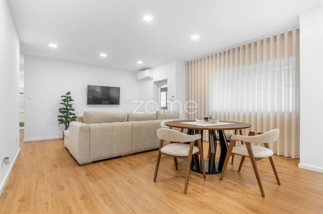 Apartamento T2 para Venda em Póvoa de Varzim, Beiriz e Argivai Foto 1