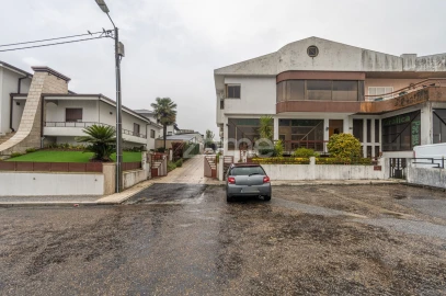 Moradia T4 para Venda em Meixomil
