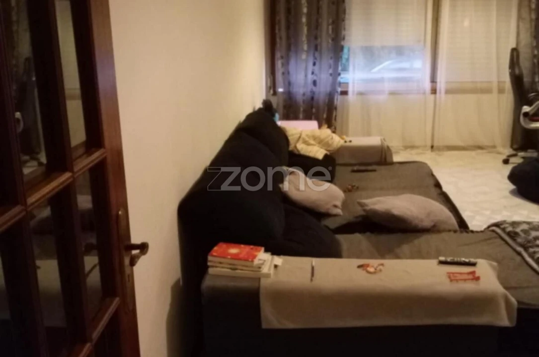 Apartamento T2 para Venda em Serzedo e Perosinho Foto 3