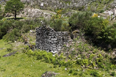 Terreno para Venda em Valdreu