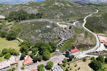 Terreno para Venda em Valdreu