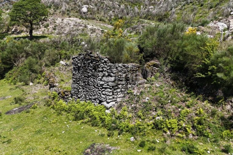 Terreno para Venda em Valdreu Foto 17