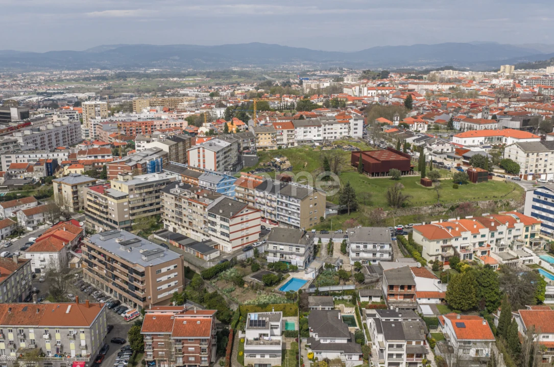 Apartamento T2 para Venda em Braga (Maximinos, Sé e Cividade) Foto 20