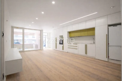 Apartamento T2 para Venda em Braga (Maximinos, Sé e Cividade)