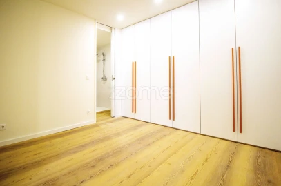 Apartamento T2 para Venda em Braga (Maximinos, Sé e Cividade)