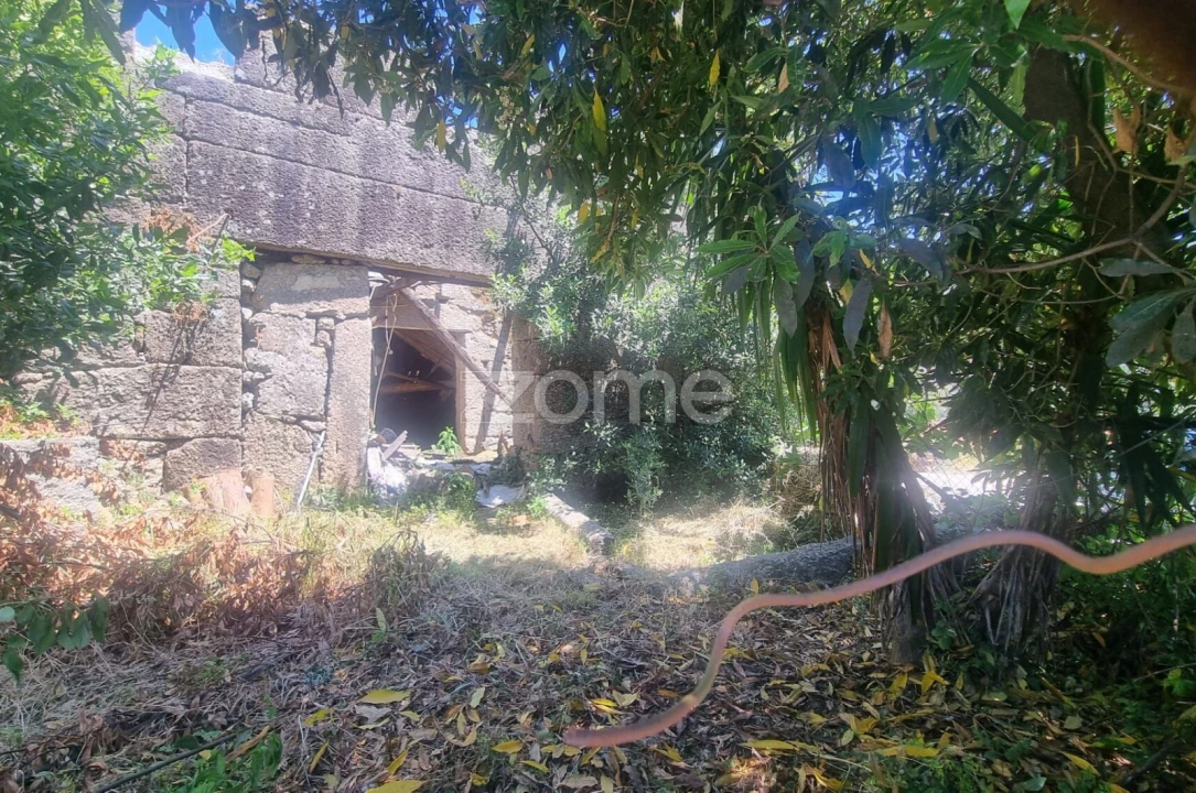 Moradia T9 para Venda em Guisande e Oliveira (São Pedro) Foto 6