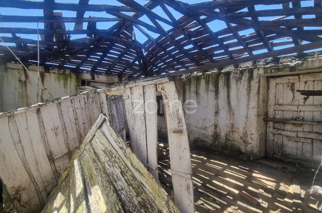 Moradia T9 para Venda em Guisande e Oliveira (São Pedro) Foto 10