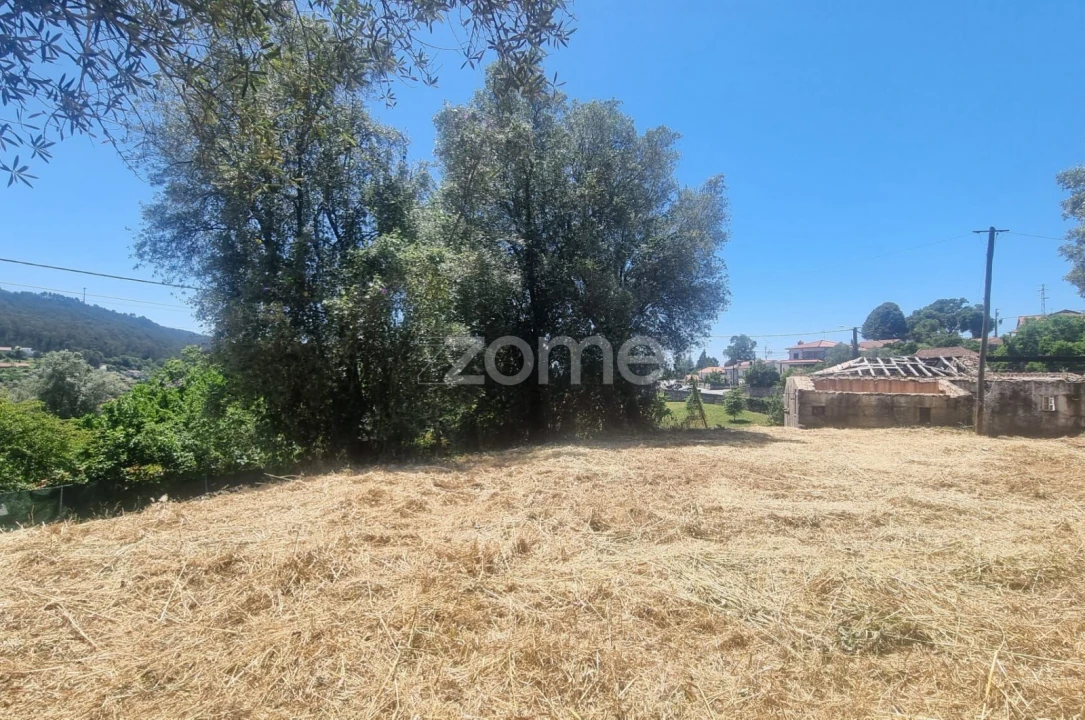 Moradia T9 para Venda em Guisande e Oliveira (São Pedro) Foto 16
