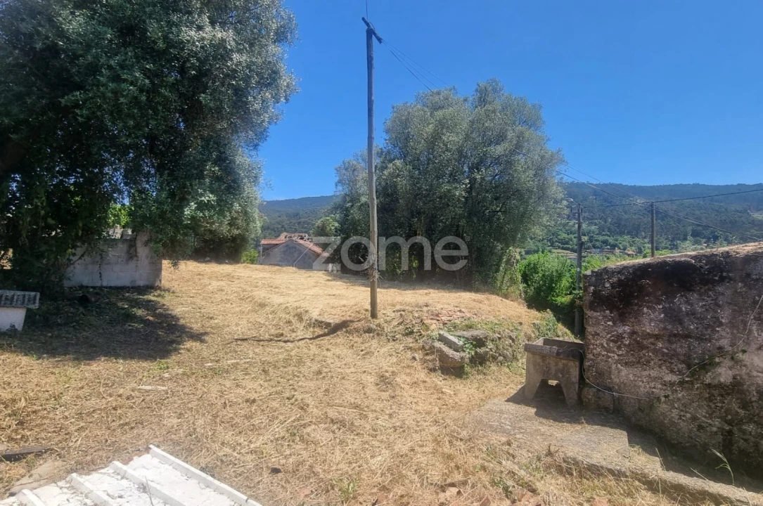 Moradia T9 para Venda em Guisande e Oliveira (São Pedro) Foto 13