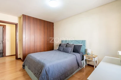 Apartamento T3 para Venda em Ferreiros e Gondizalves