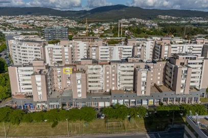 Apartamento T3 para Venda em Ferreiros e Gondizalves